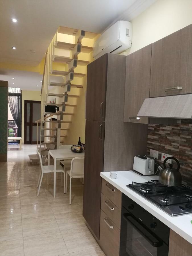 Sliema Duplex 1 Bedroom Apartment - Sleeps 4 מראה חיצוני תמונה